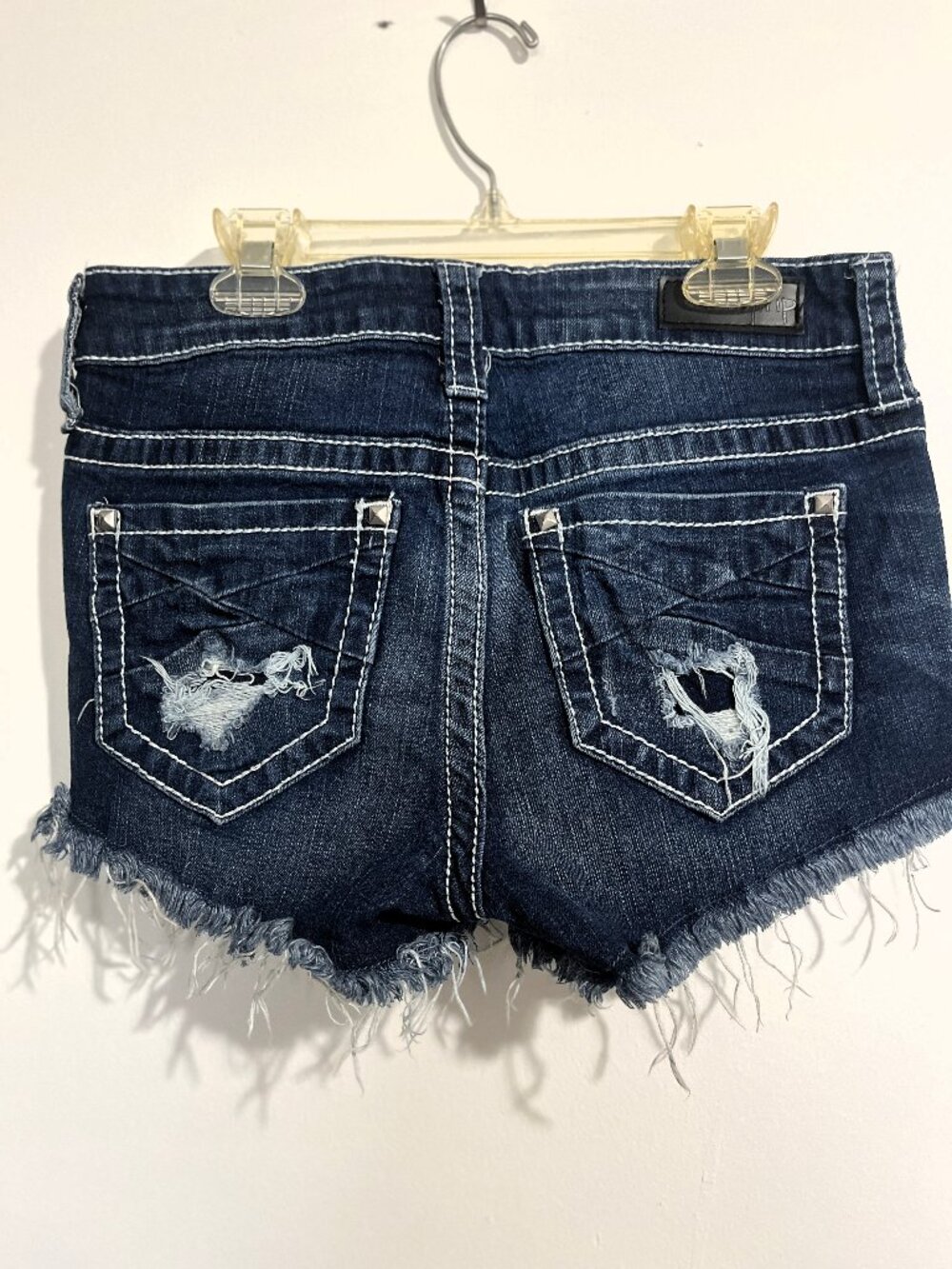 Daytrip Capricorn High Rise Distressed Cutoff Denim Shorts Studded Size 25 - Picture 2 of 6